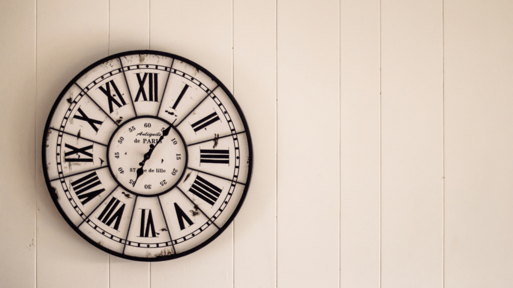 image of a wall clock